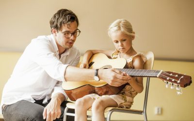 When to Begin? Optimal Timing for Introducing Musical Instruments to Kids